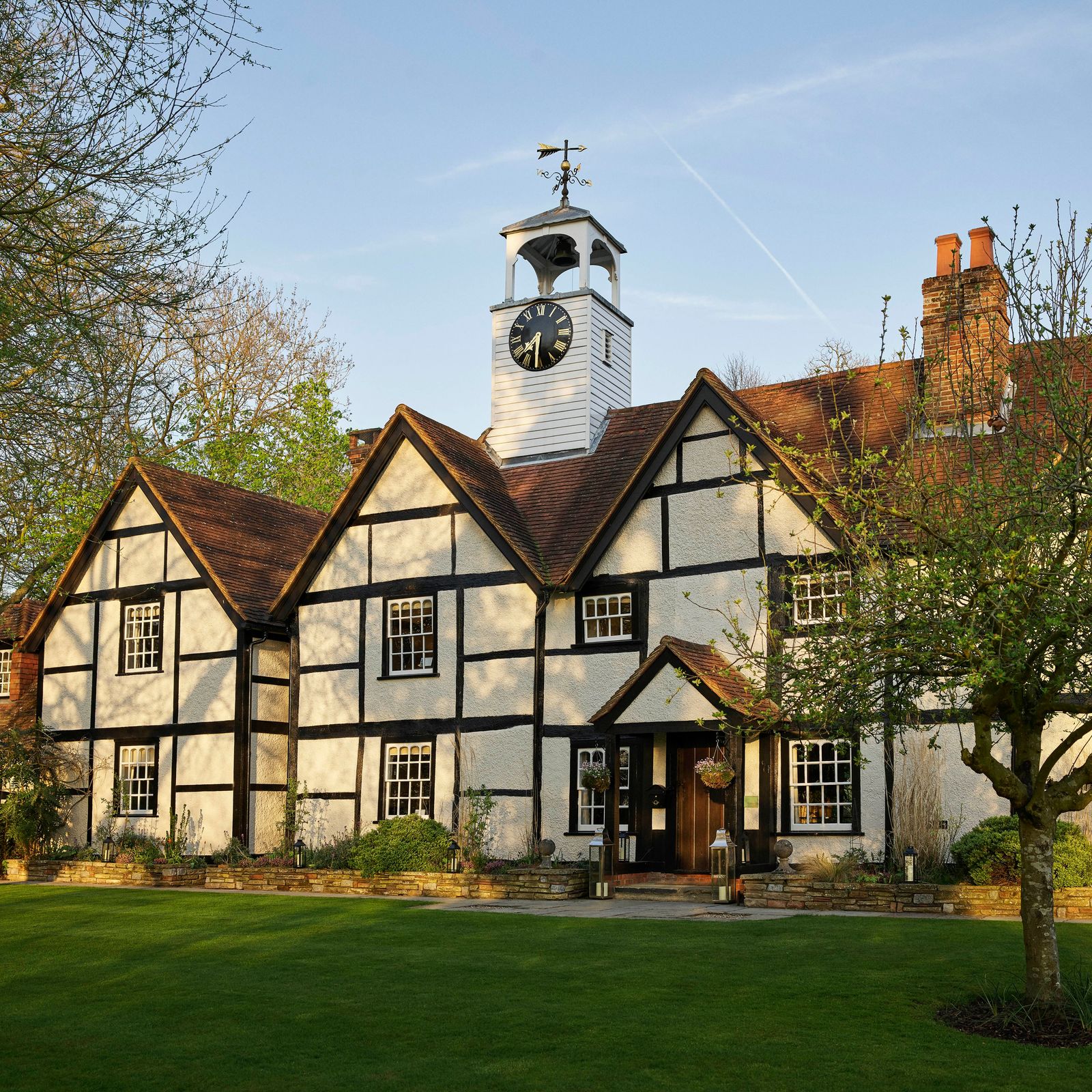 Inside an ultra-stylish house to rent on the magical Coworth Park estate