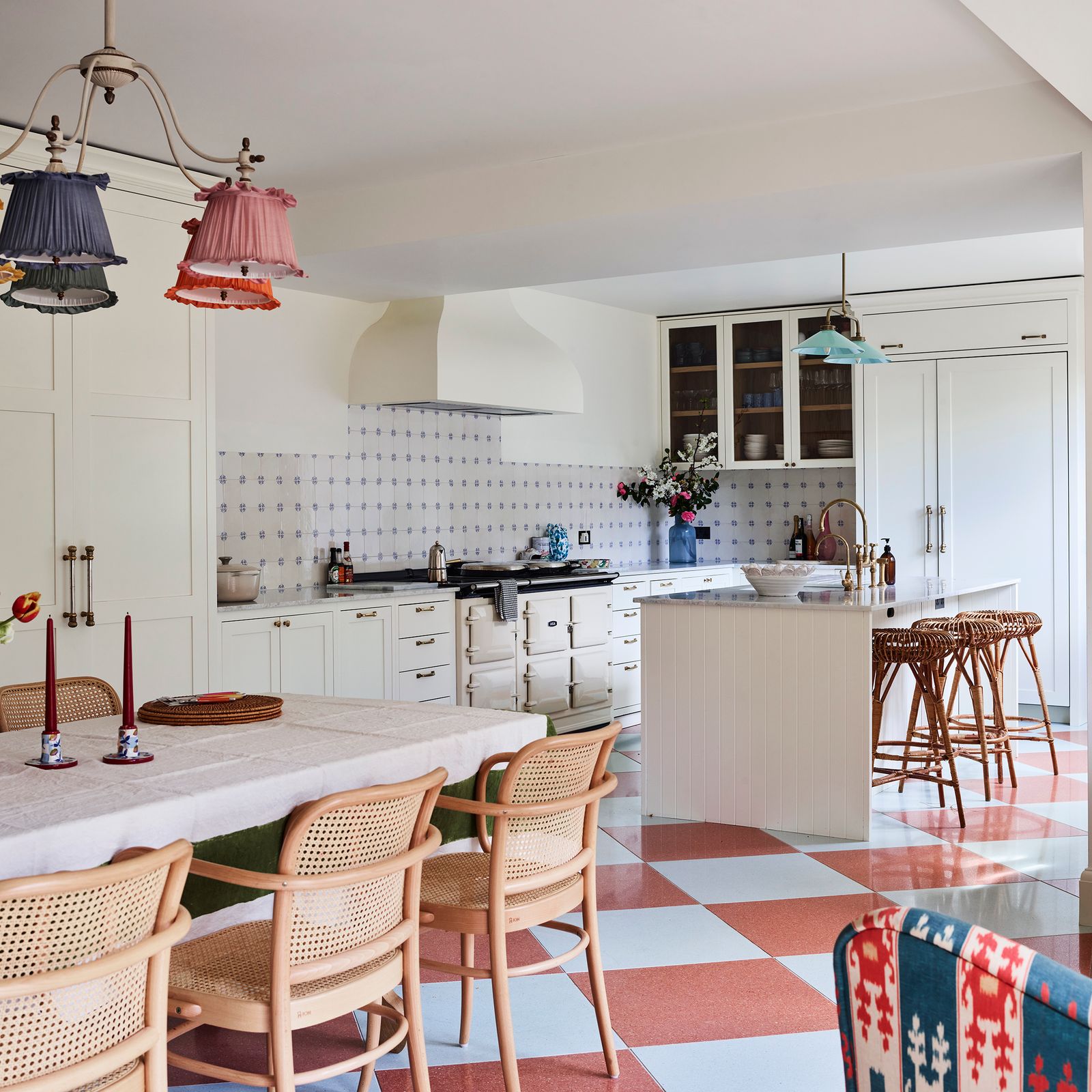 The kitchen triangle: a golden rule to follow or completely outdated?