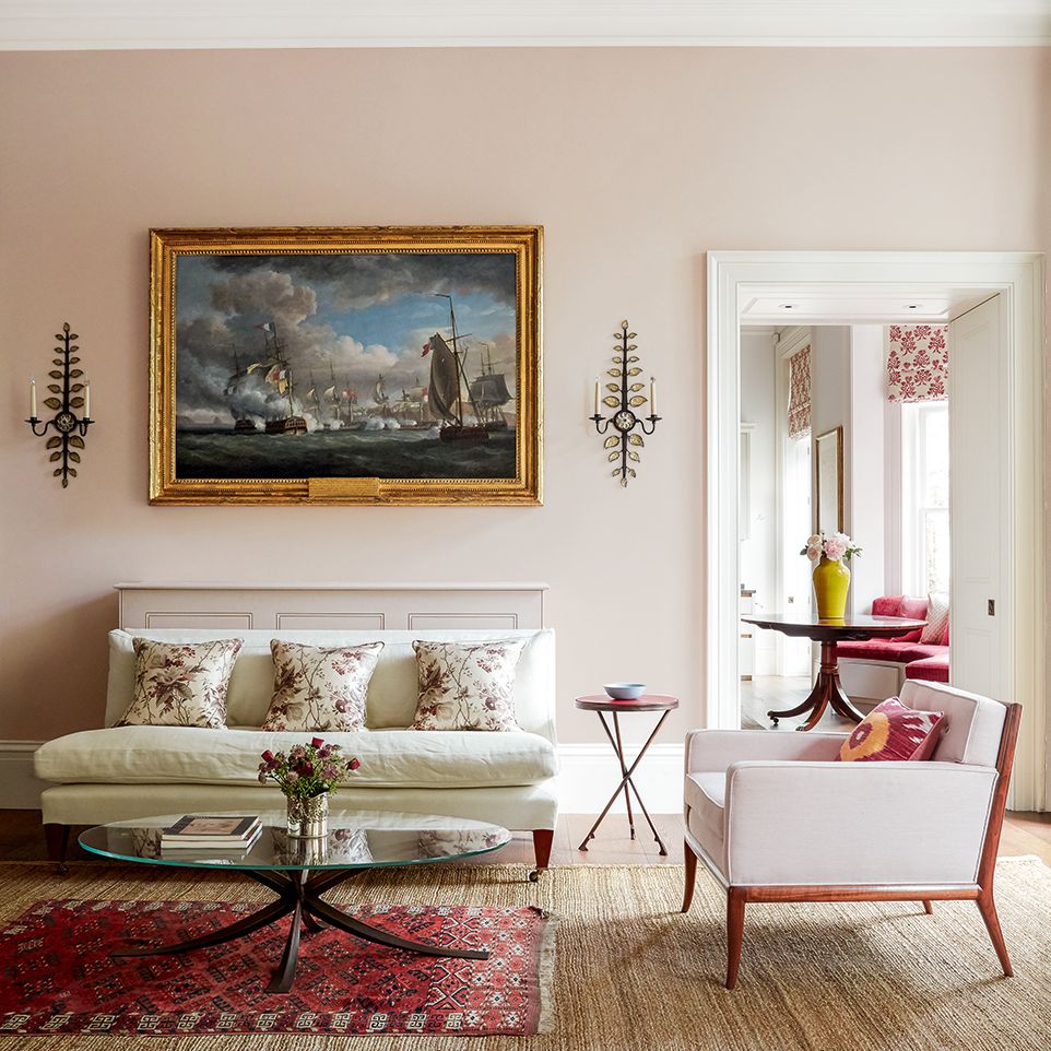 A comprehensive guide to wall lights for every room in the house