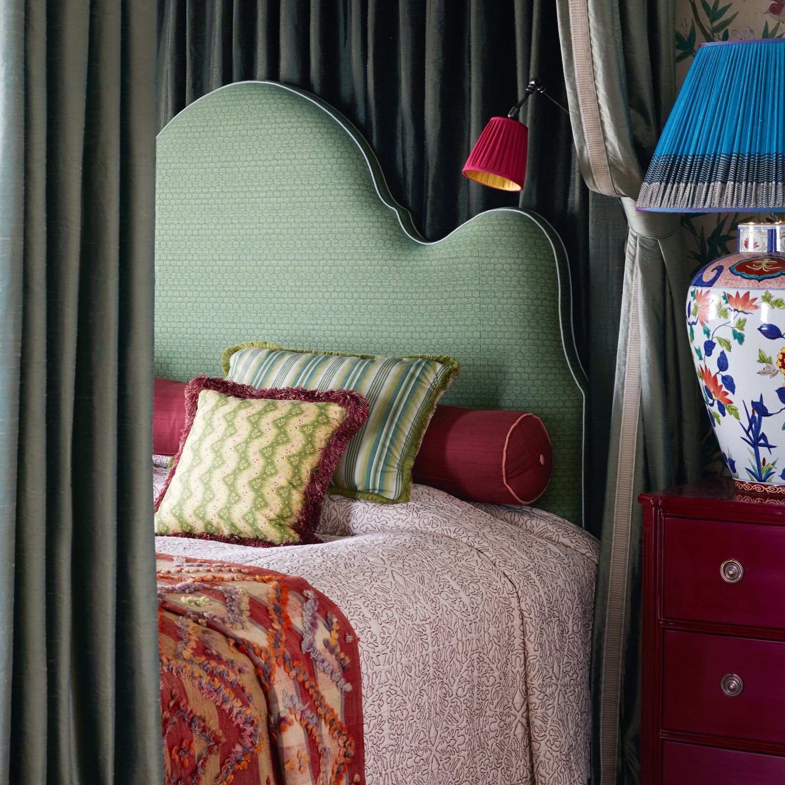 23 illuminating bedroom lighting ideas for every kind of house