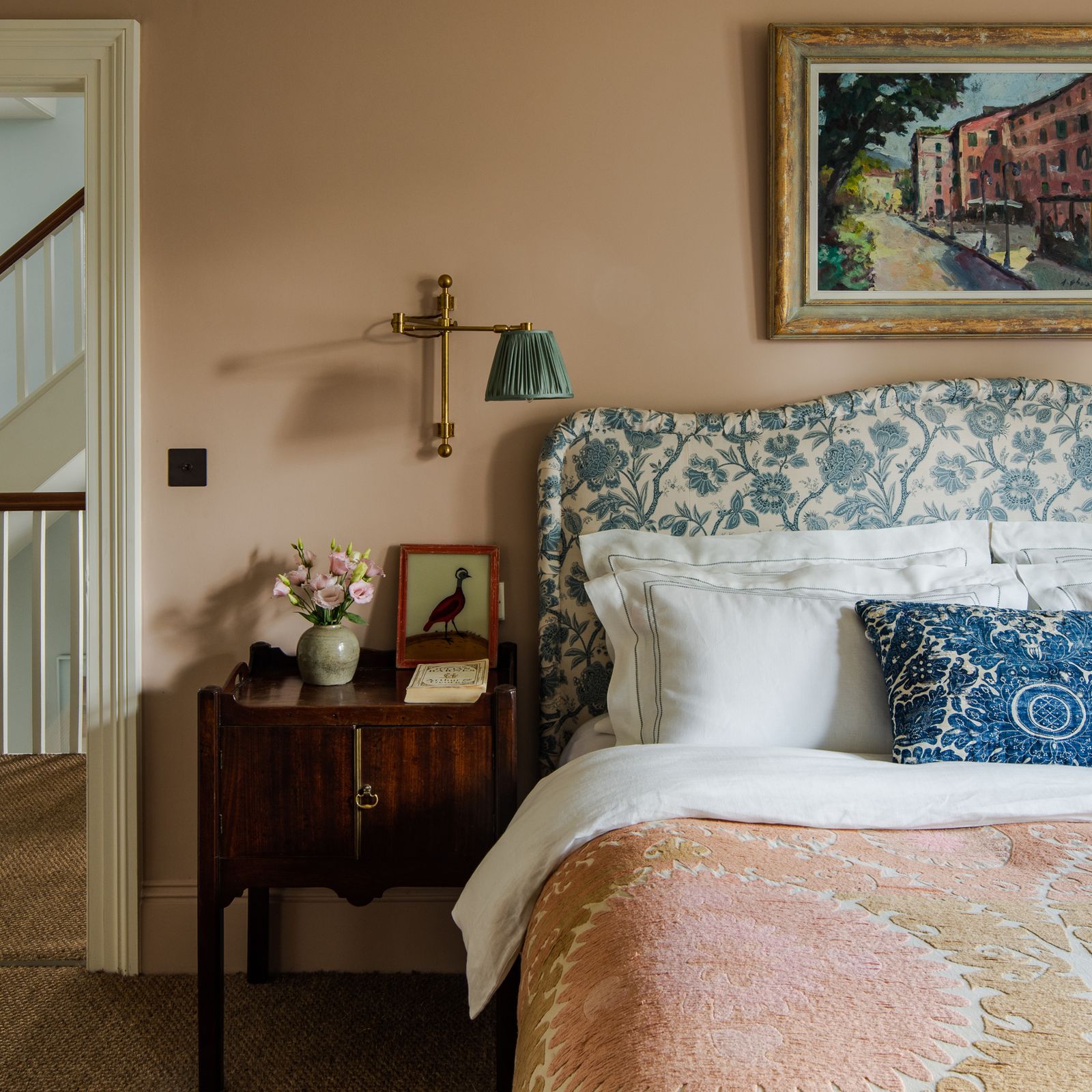 How to style a bed for a coherent and considered look